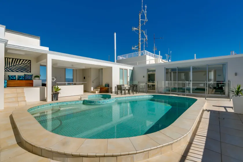 Golden Gate Resort - Image 1