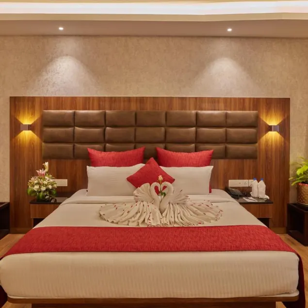 Shivas Galaxy Hotel - Image 1