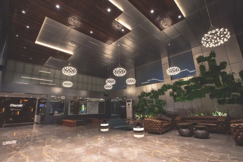 Phoenix Resort - Lobby