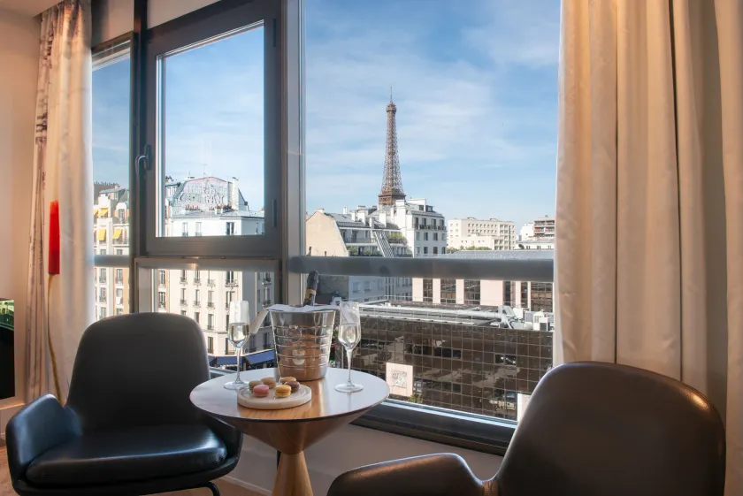 Ramada Paris Tour Eiffel - Image 1