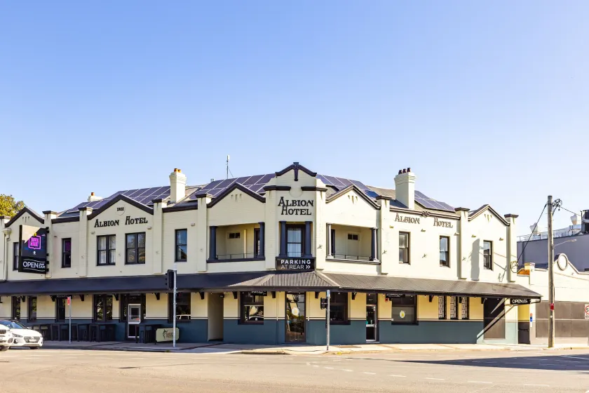 The Albion Hotel - Image 1