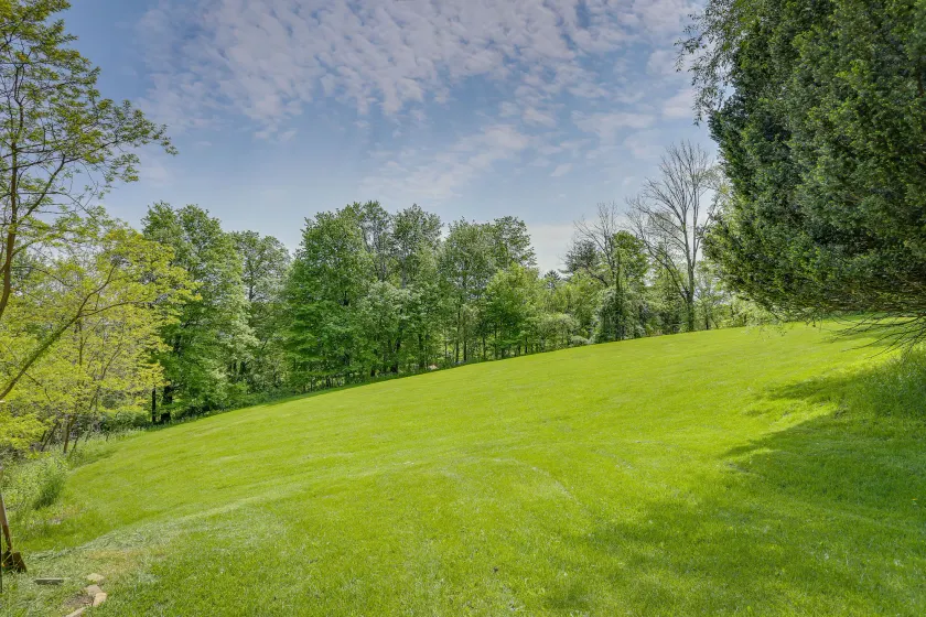 Quaint Goshen Apartment w/ Patio! - Image 1
