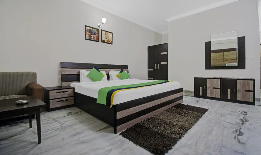 Treebo Maharaja Residency - Image 1