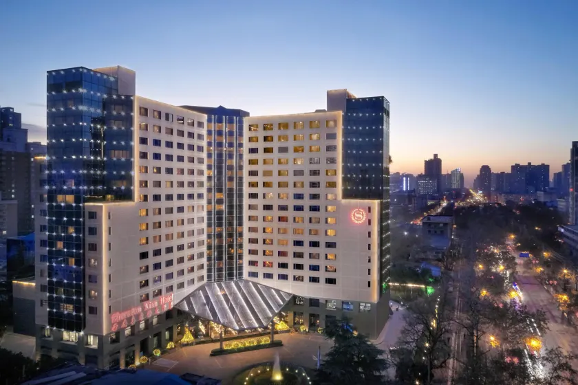 Sheraton Xi'an Hotel - Image 1