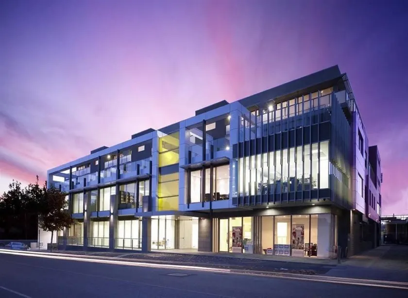 Caroline Serviced Apartments Brighton - Image 1