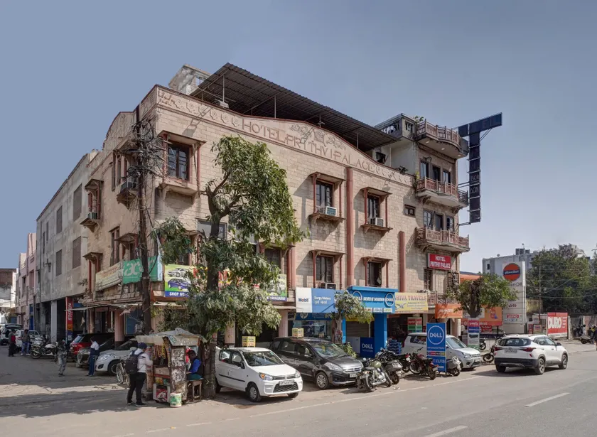 Hotel Prithvi Palace Near RDC & Santosh Hospital - Image 1