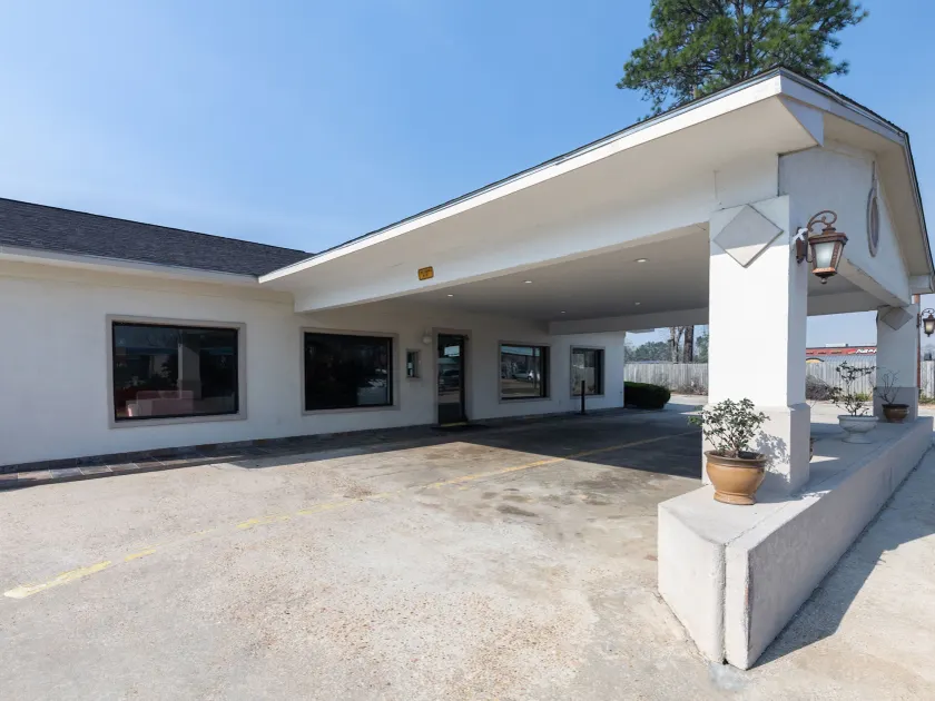 OYO Hotel DeRidder Hwy 171 North - Image 1