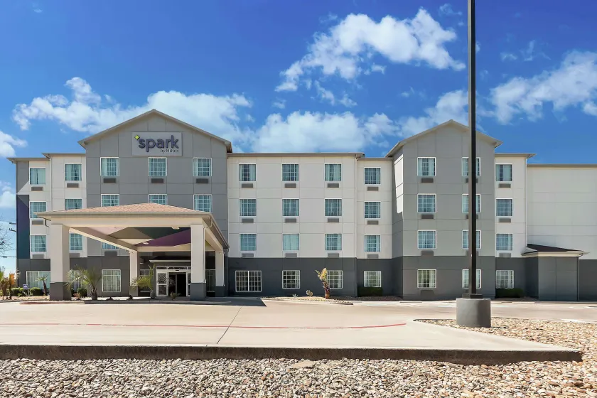 Spark by Hilton Selma - Image 1