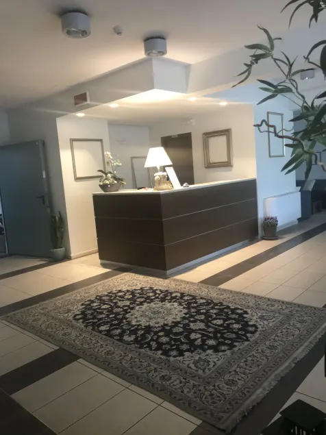 Hotel Royal - Image 1