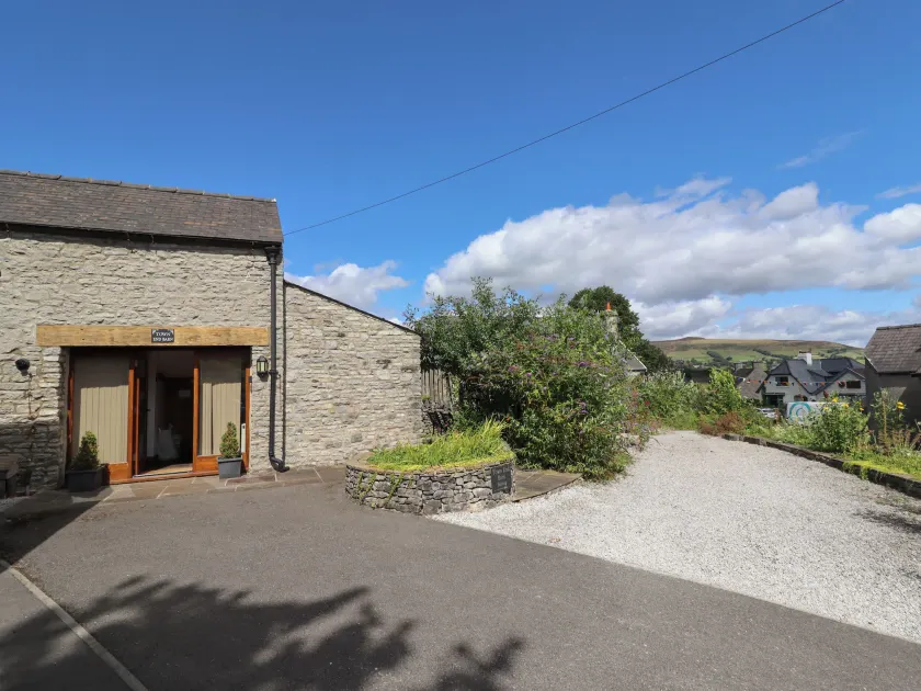 Town End Barn - Image 1
