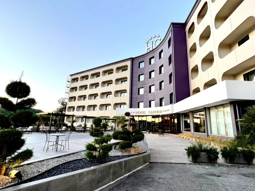 Hotel & Residence Castelli - Image 1