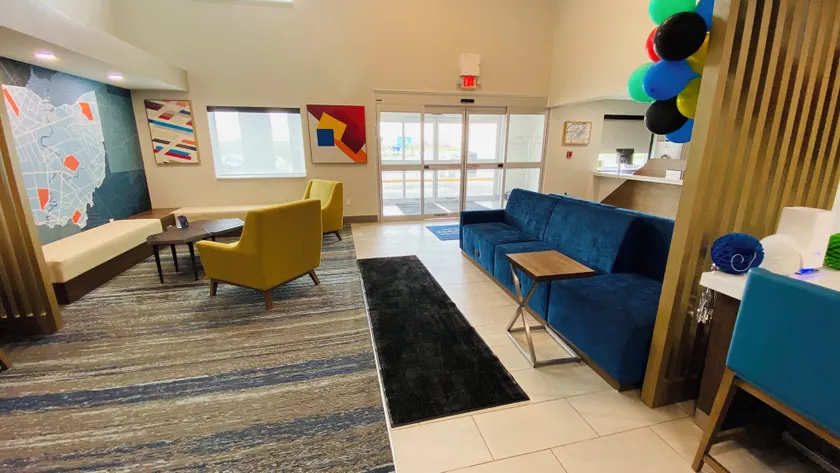 Holiday Inn Express Bluffton Inn And Suites by IHG - Lobby