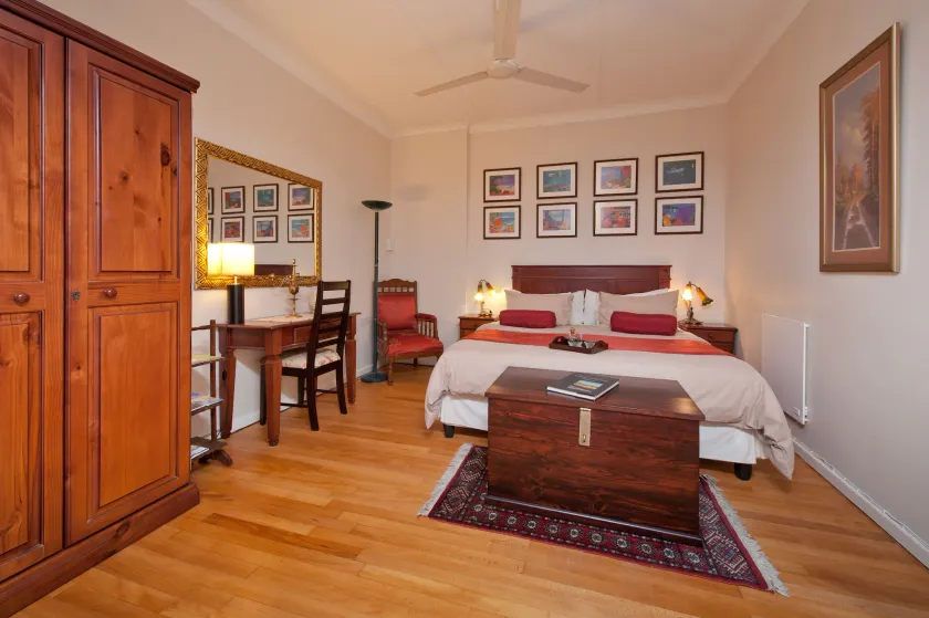 Brown Jug Guest House - Image 1