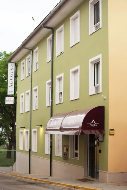 Agora Hostal - Image 1