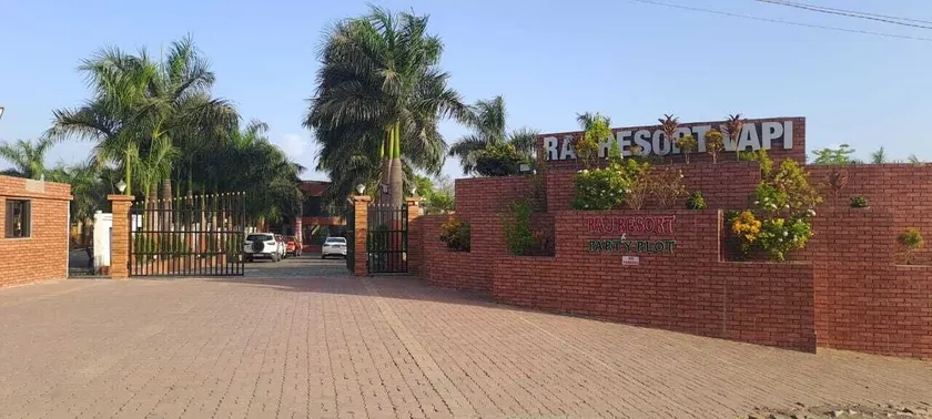 Raj Resort Vapi - Image 1