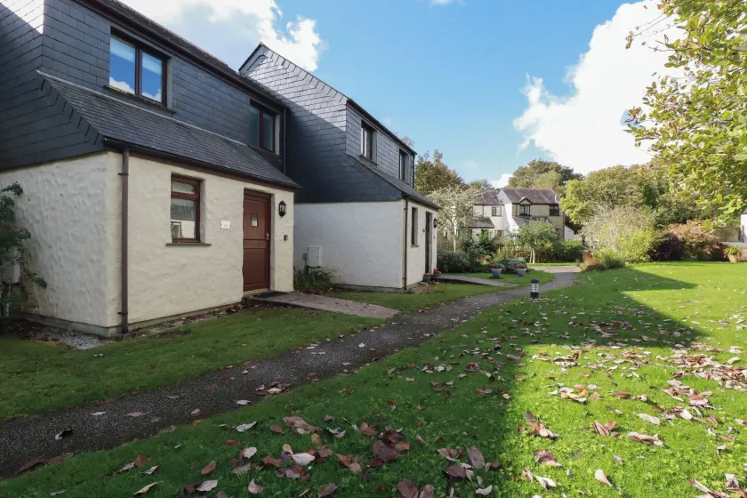 Coombe Cottage - Image 1