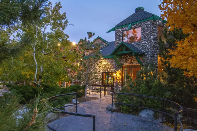 The Retreat on Charleston Peak - Image 1