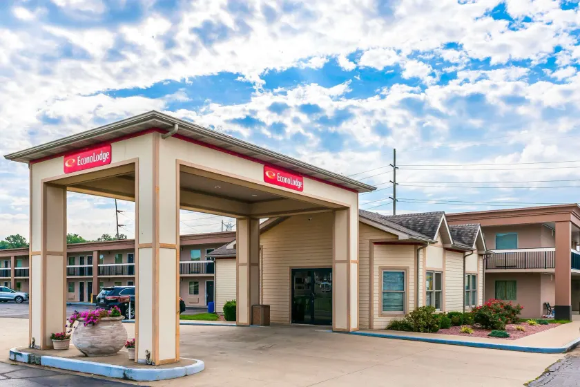 Econo Lodge Vincennes - Image 1