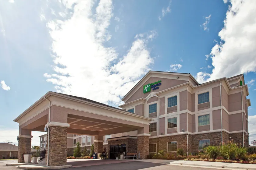 Holiday Inn Express Hotel and Suites Ada by IHG - Image 1