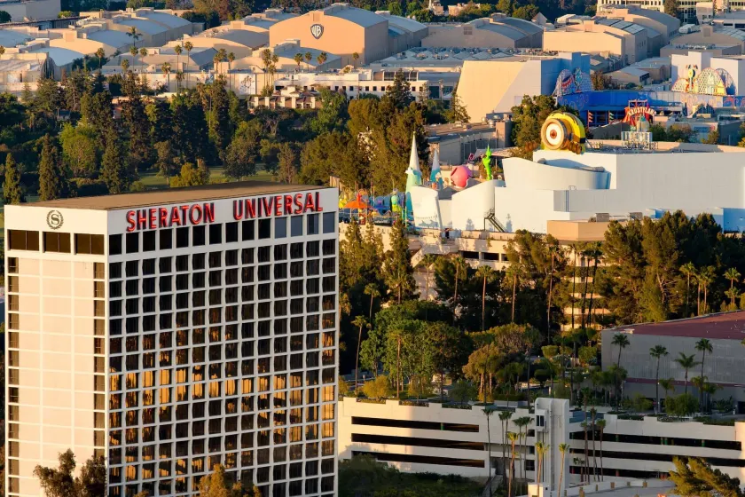 Sheraton Universal - Image 1