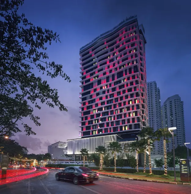 G Hotel Kelawai - Image 1