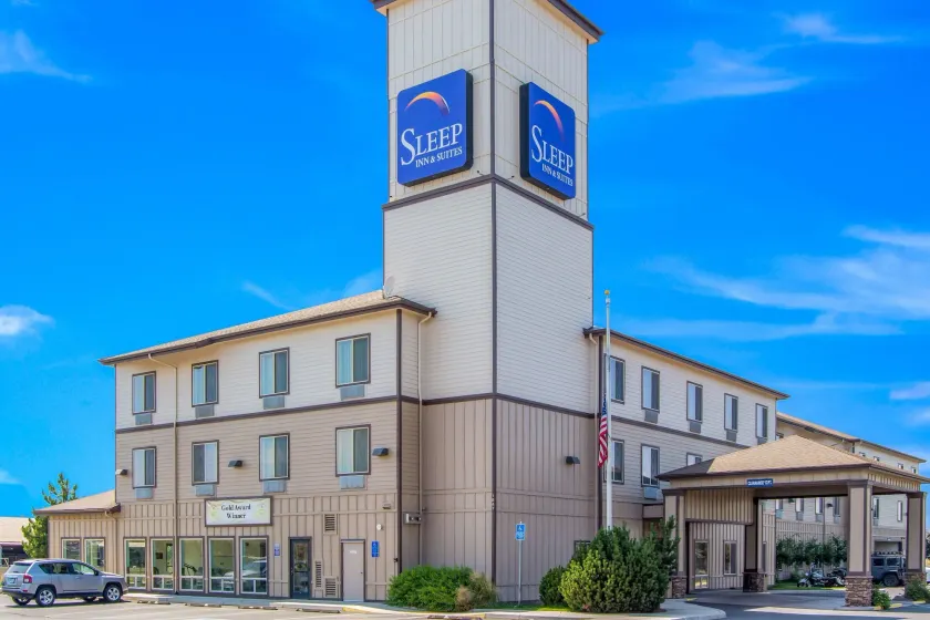 Sleep Inn & Suites Redmond - Image 1