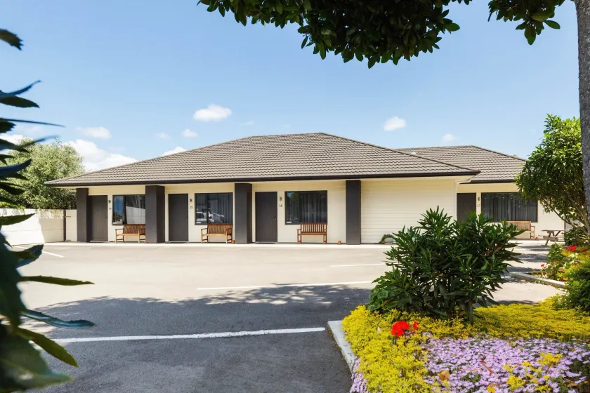 Kauri Court Motel and Apartments - Image 1