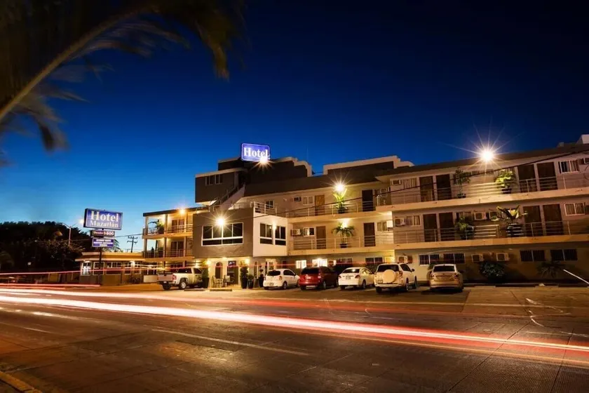 Hotel Mazatlan - Image 1