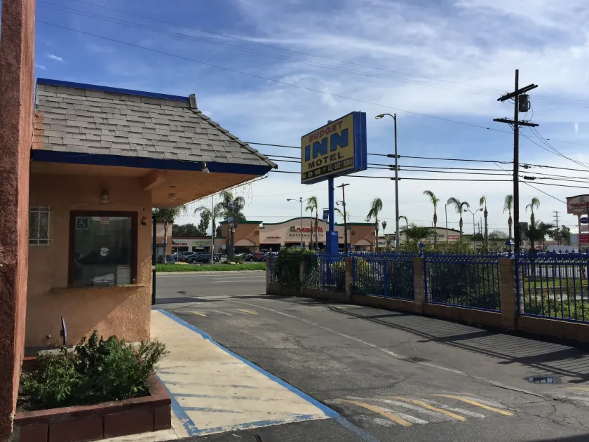 Budget Inn - Image 1