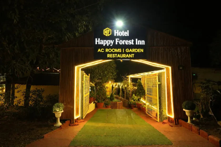 Hotel Happy Forest Inn - Image 1