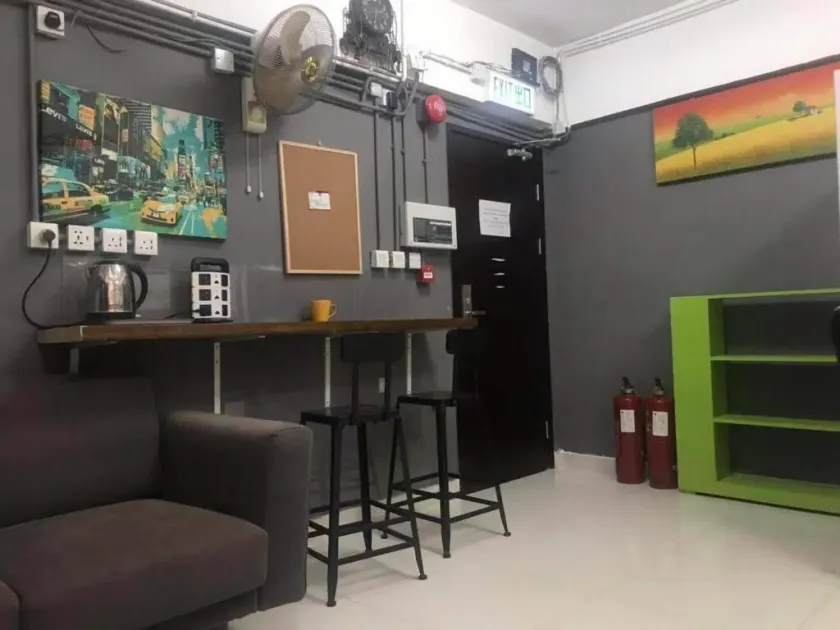 Hi Backpackers (Hong Kong Hostel Group) - Image 1