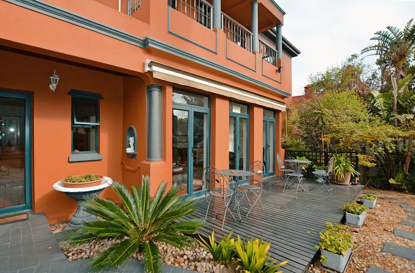Albatross Guest House Bantry Bay - Image 1