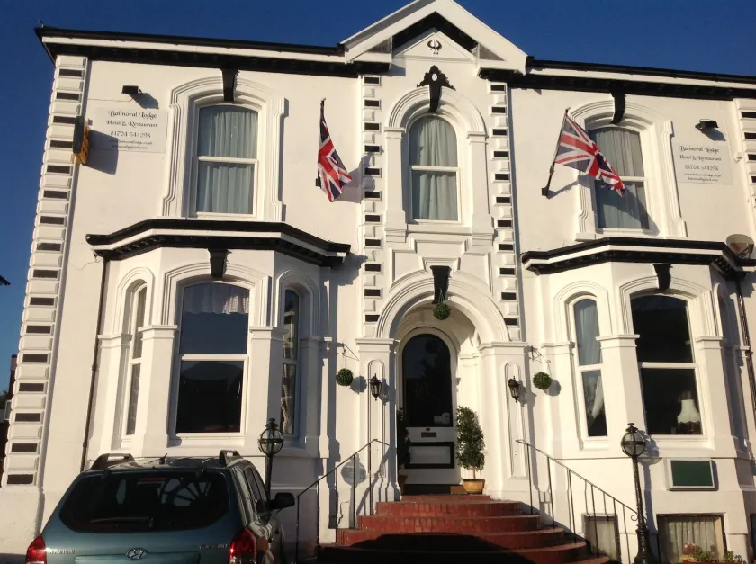 Balmoral Lodge Hotel - Image 1
