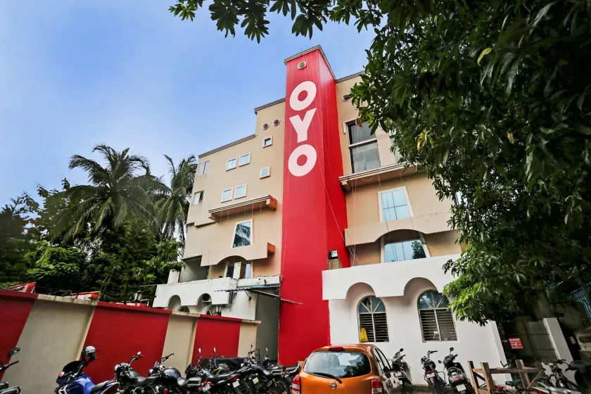 FabHotel Seven Inn - Image 1