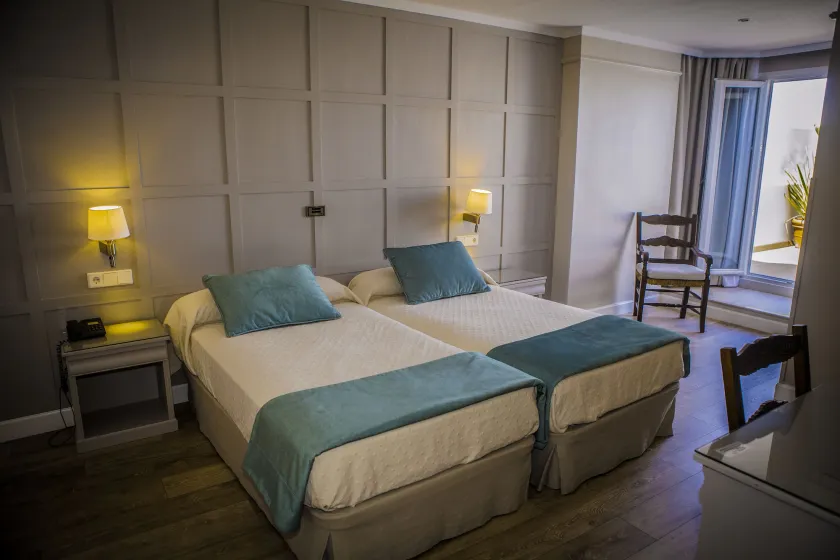 Hotel Doña Blanca - Image 1