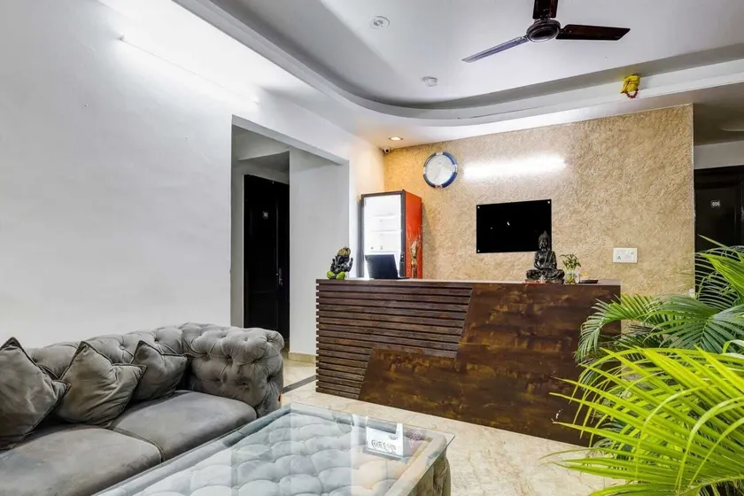 Hotel Viraj - Reception