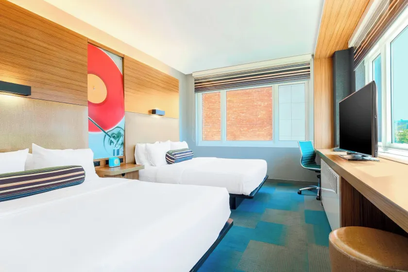 Aloft by Marriott Harlem - Image 1