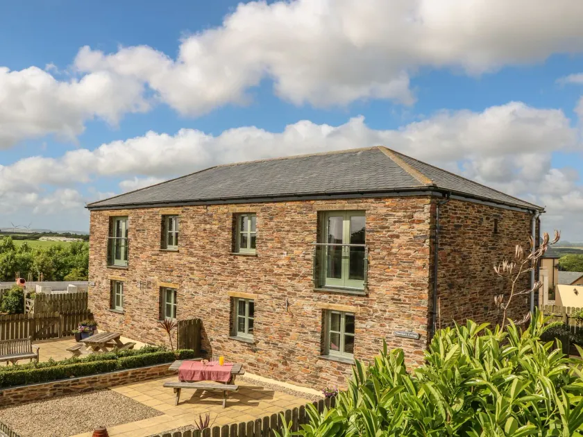 Hawthorn Cottage Luxury stone Built Cottage - Image 1