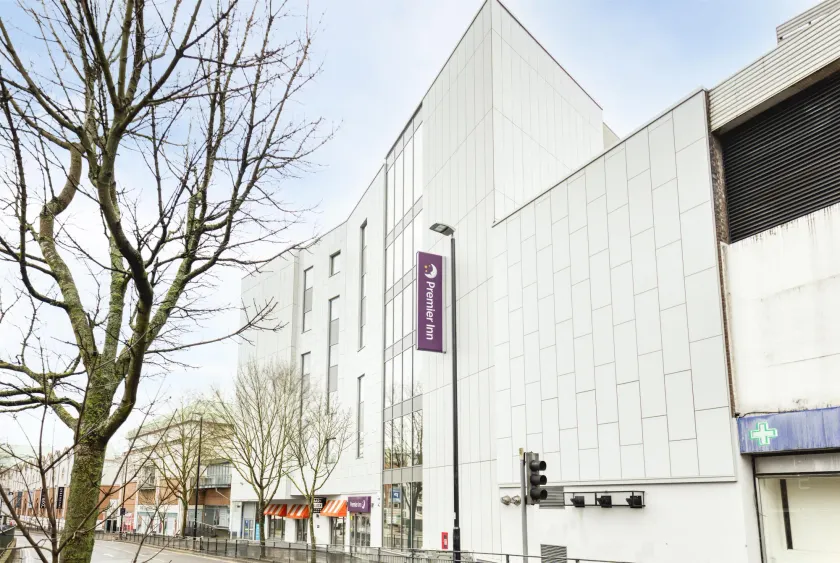 Premier Inn London Sutton - Image 1