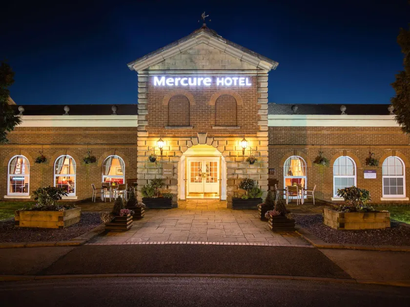 Mercure Haydock Hotel - Image 1
