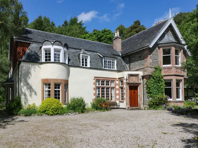 LODGE BEARNOCK, acceptant les animaux, cottage de vacances de luxe à Cannich - Image 1