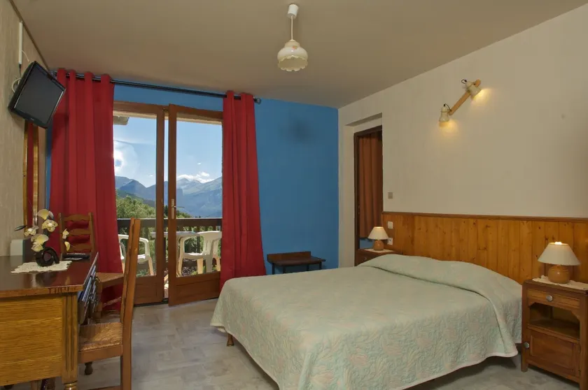 Boustigue Hotel - Image 1