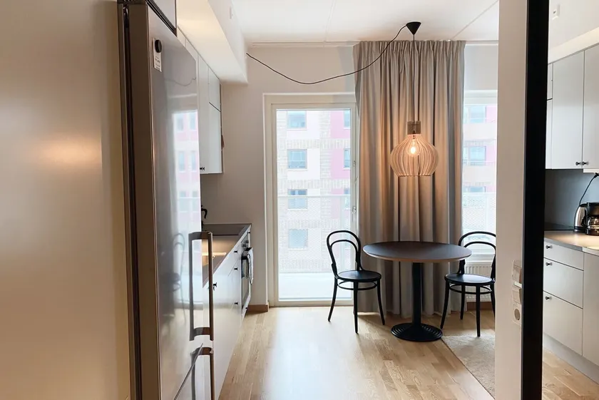 Luxury Business Studio Apartment Street View - Image 1