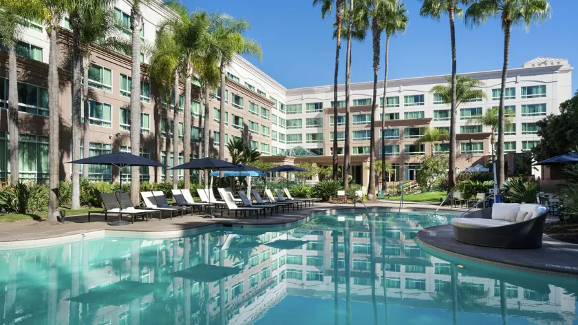 DoubleTree by Hilton San Diego - Del Mar - Image 1