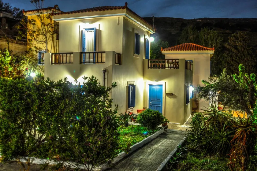 Mainades Maisonettes & Studios - Andros Serene Escape - Image 1