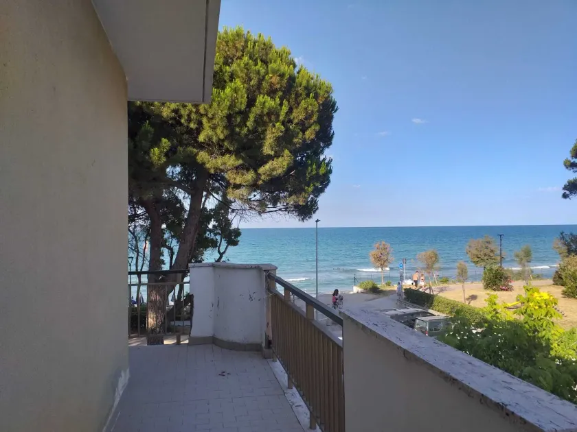 Quadruple room 5 minutes from the sea - Image 1