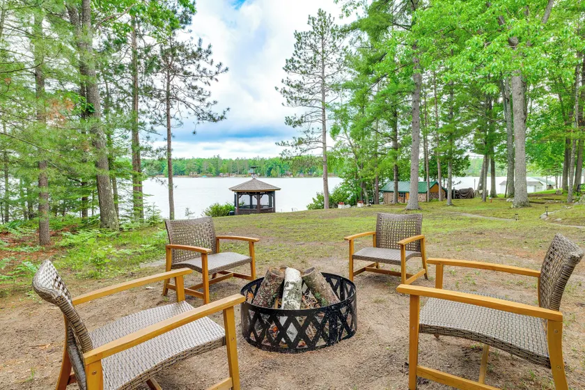 Waterfront Tee Lake Cabin: Dock, Fire Pit + More! - Image 1
