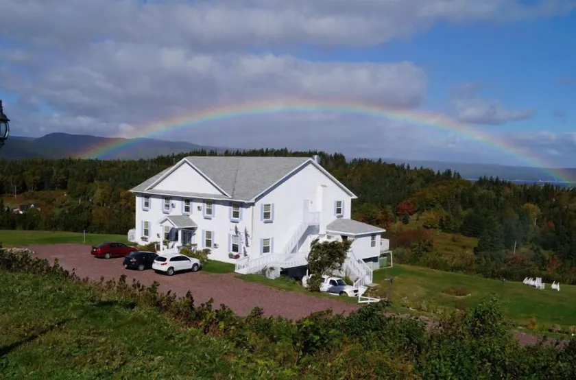 Castle Rock Country Inn - Image 1
