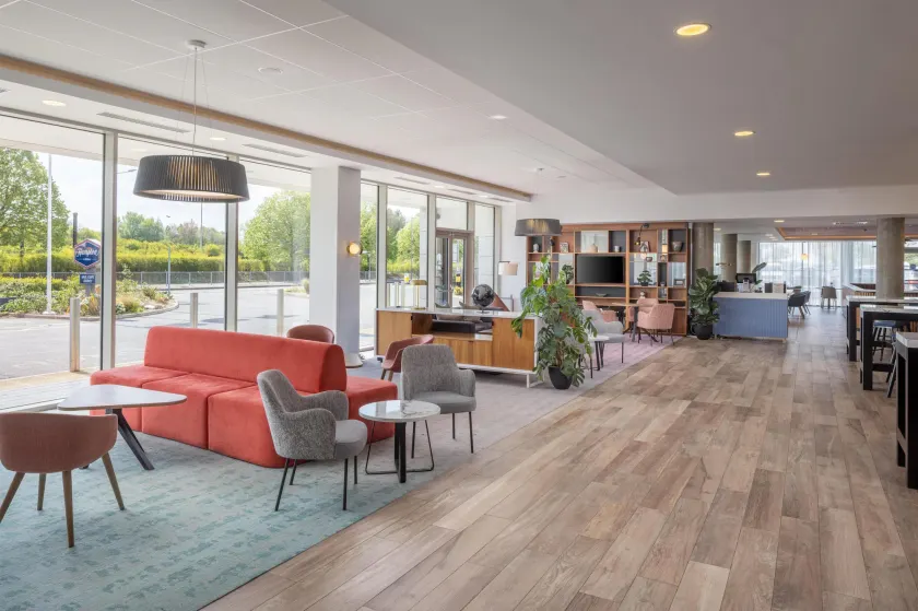 Hampton by Hilton London Stansted Airport - Image 1