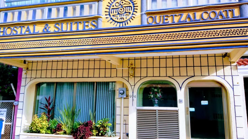 Hotel Quetzalcóatl - Image 1